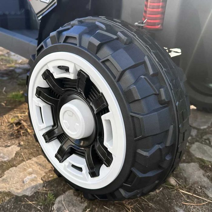 ATV electric pentru 2 copii 3-9 ani SuperOffroad V2 4x4 140W 12V 7Ah