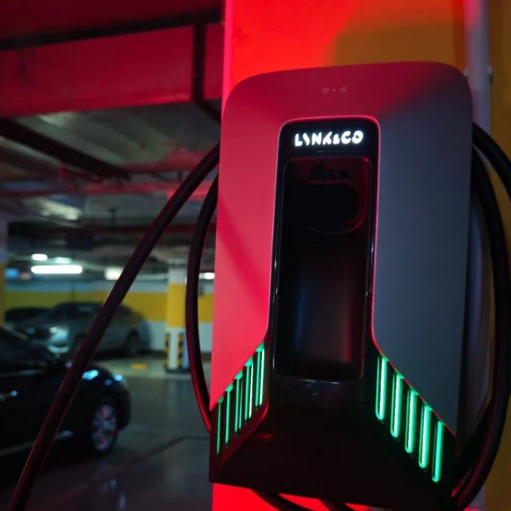 Зарядная станция 7 квт zeekr Lixiang Avatr Mersedes Bmw Byd