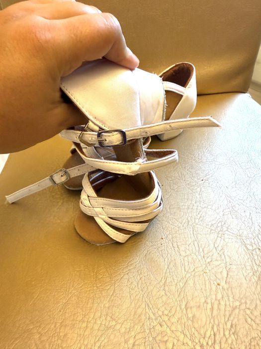 Детски обувки за спортни/ бални танци номер 28.5