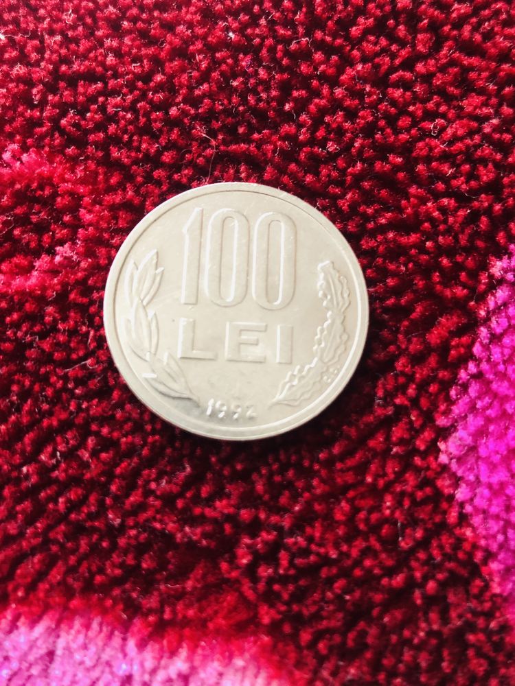 Vand moneda veche  100 lei