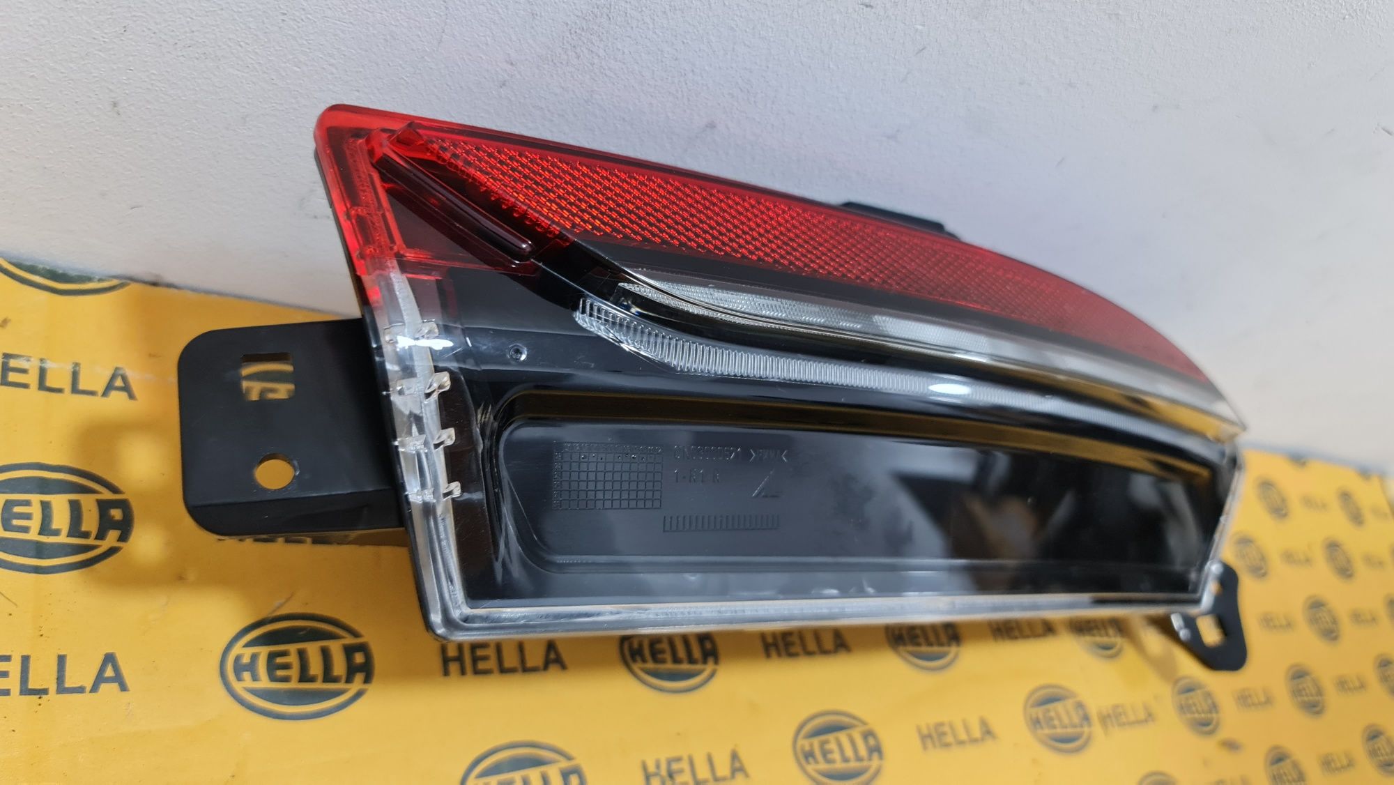 Lampa tripla stop ceata bara spate Tesla model 3 Highland 2023+