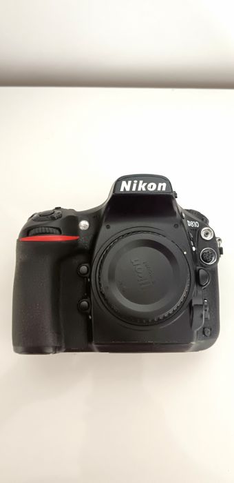 Vand 2 aparate Nikon