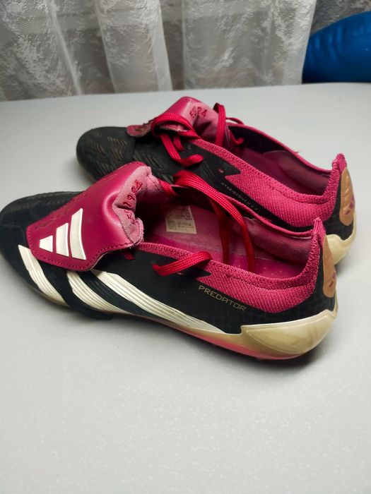 Бутсы Адидас придатор размер 40