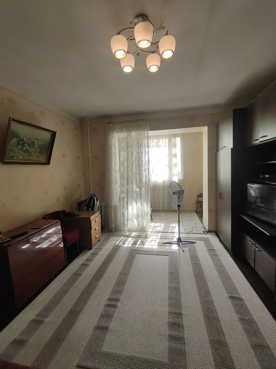 Продам 2ком квартиру.Паркентский рынок,Риезий,Шампанский завод