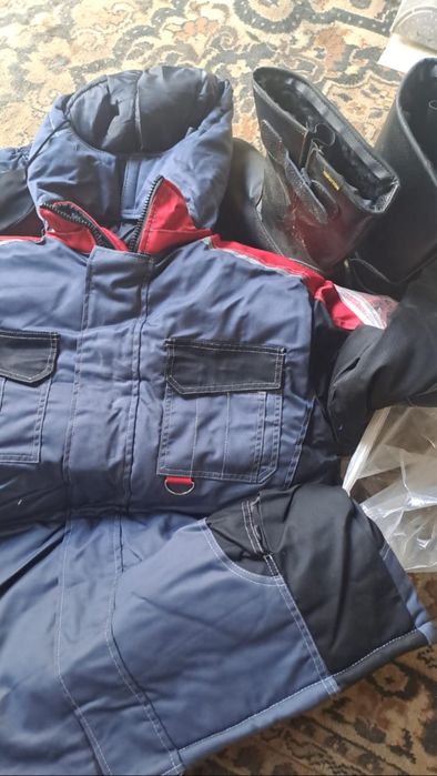 Продается зимний спецодежда и обувь