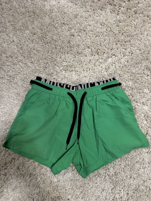 Short verde de baie Moschino