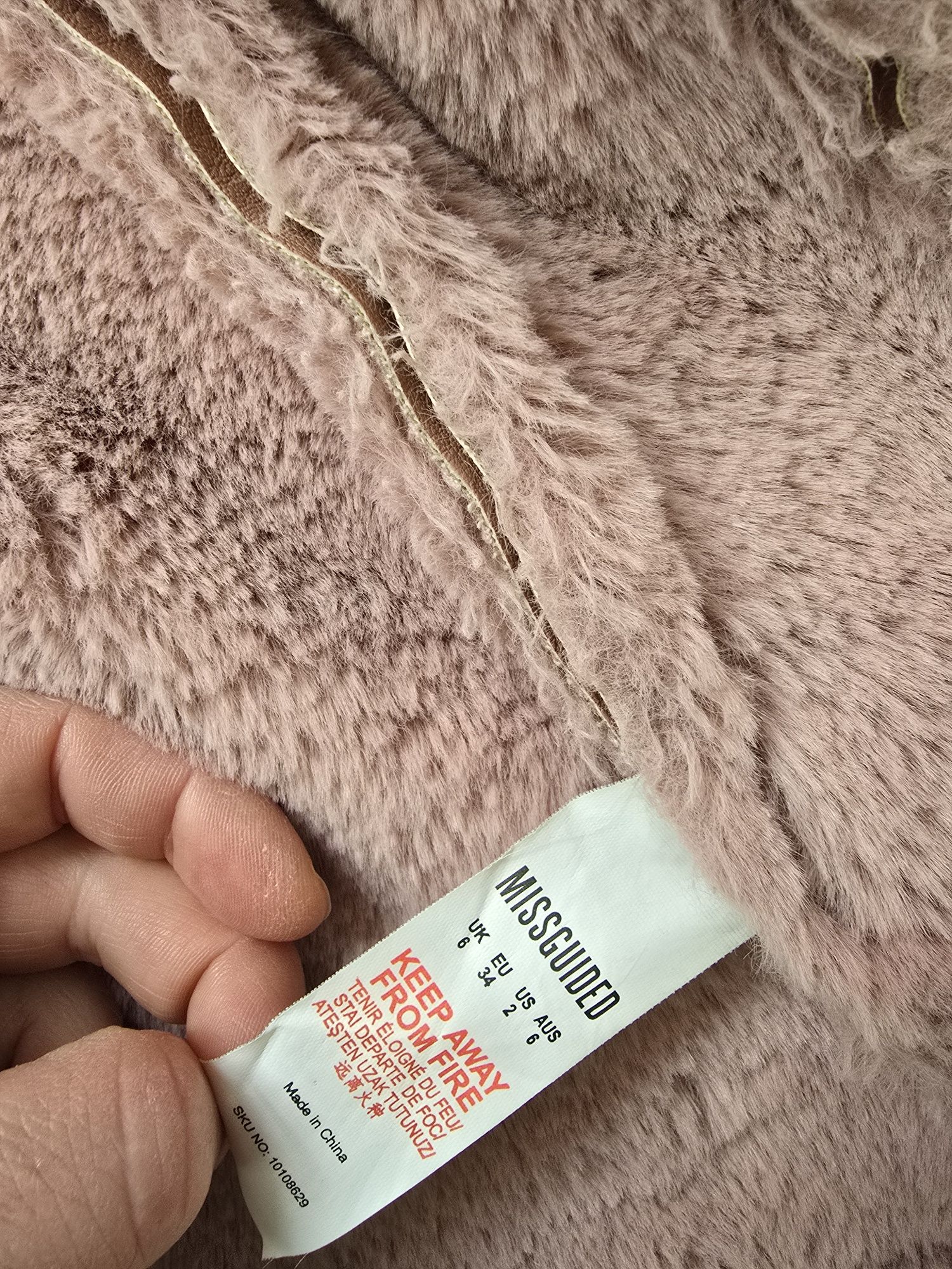 Зимно яке Missguided по етикет XS  но отг на S/M