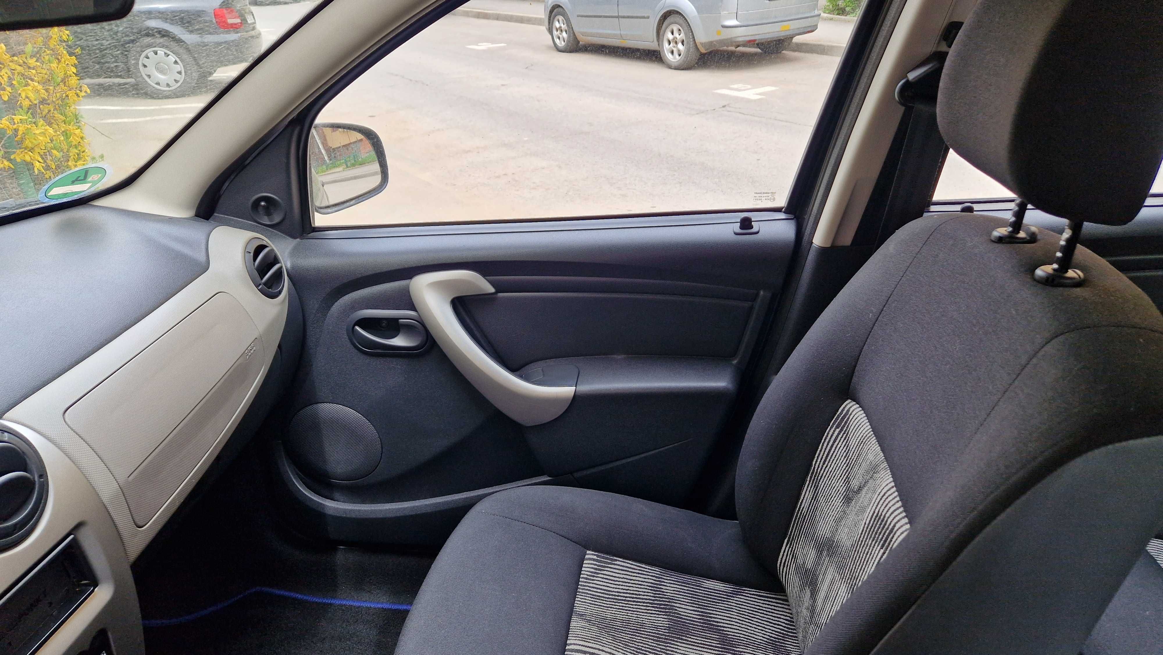 Dacia Sandero 1.6 / 86.000km!