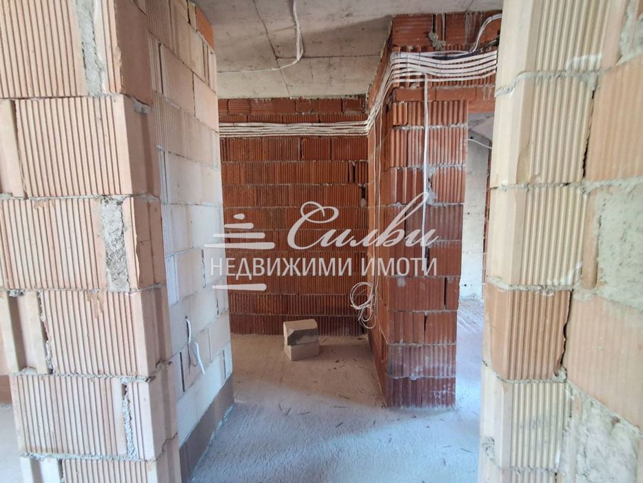 Продава се Тристаен апартамент в Шумен, Пожарната - 103 кв.м за 1138 €/кв.м - Снимка #2