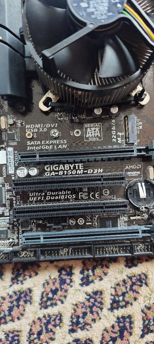 Set Gaming – i5 6600 + RX 580 8GB + placă de bază Gigabyte B150M-D3H