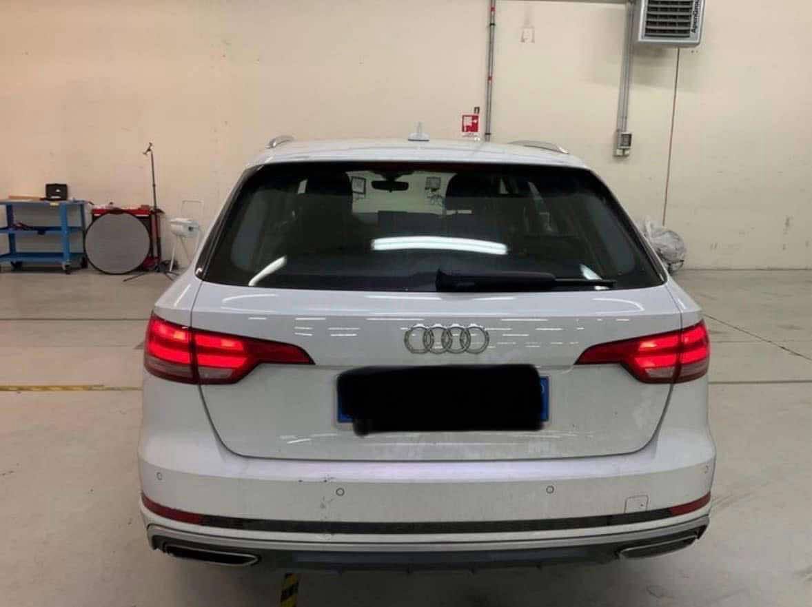 Audi a4 b9 на части
