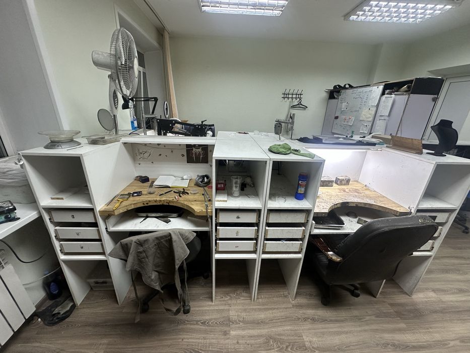 Продам ювелирный стол