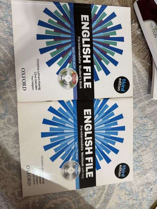 Продам учебник English file