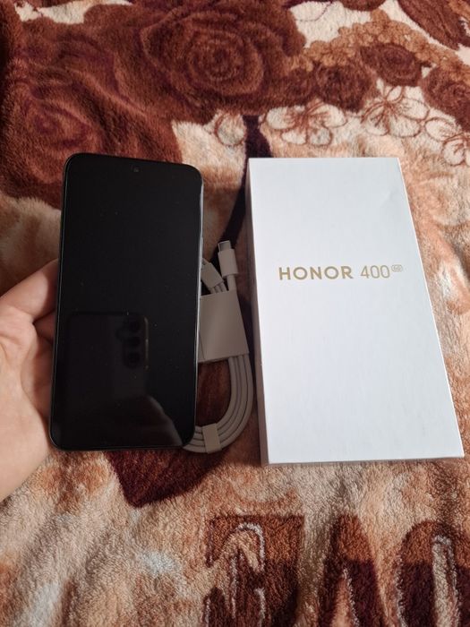 Telefon nou Honor 400 5g