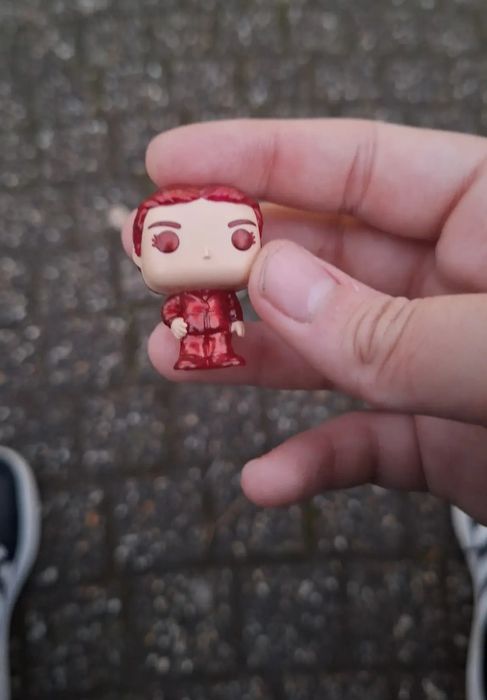 Продам за 1000 тг/Обменяю фигурку из Киндер Осд!! Читать описание