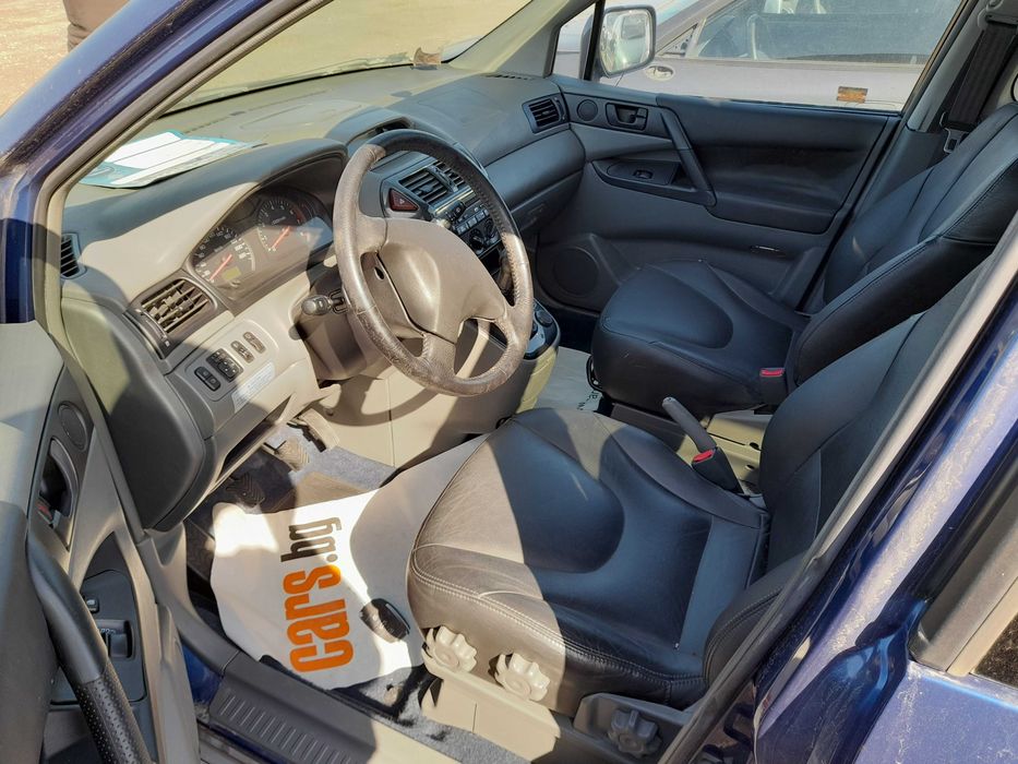 На части! Mitsubishi Space Runner 2.4 GDI