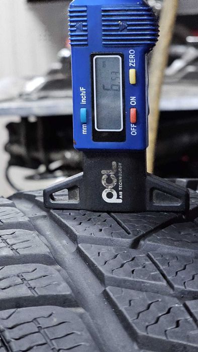 anvelope Pirelli 215/55/18  m&s iarna