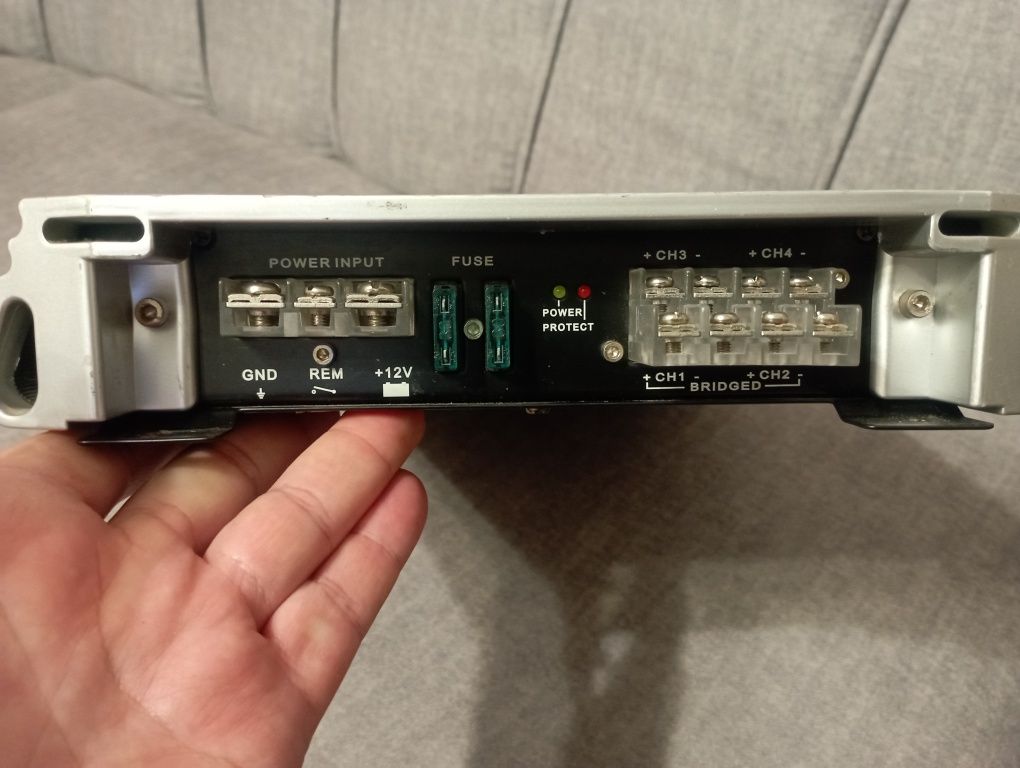 Авто усилвател четири канала Thunder TCA-4085, 4х85W RMS, 2x200 bridge