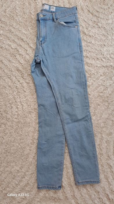 Blugi Bershka Skinny