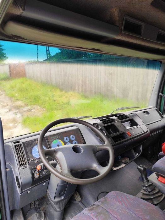 Atego 817 mercedes cu oblon hidraulic