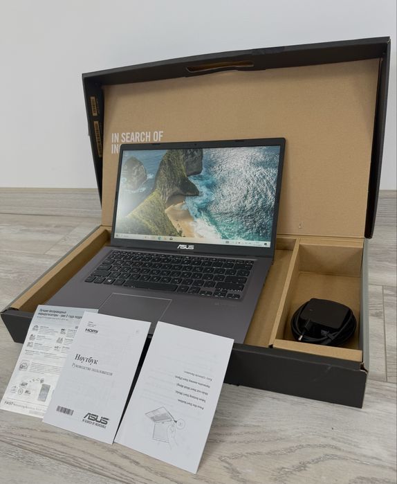 Продам новый ноутьук в полном комплекте