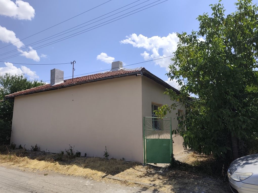 Продавам къща с Средец,обл Стара Загора