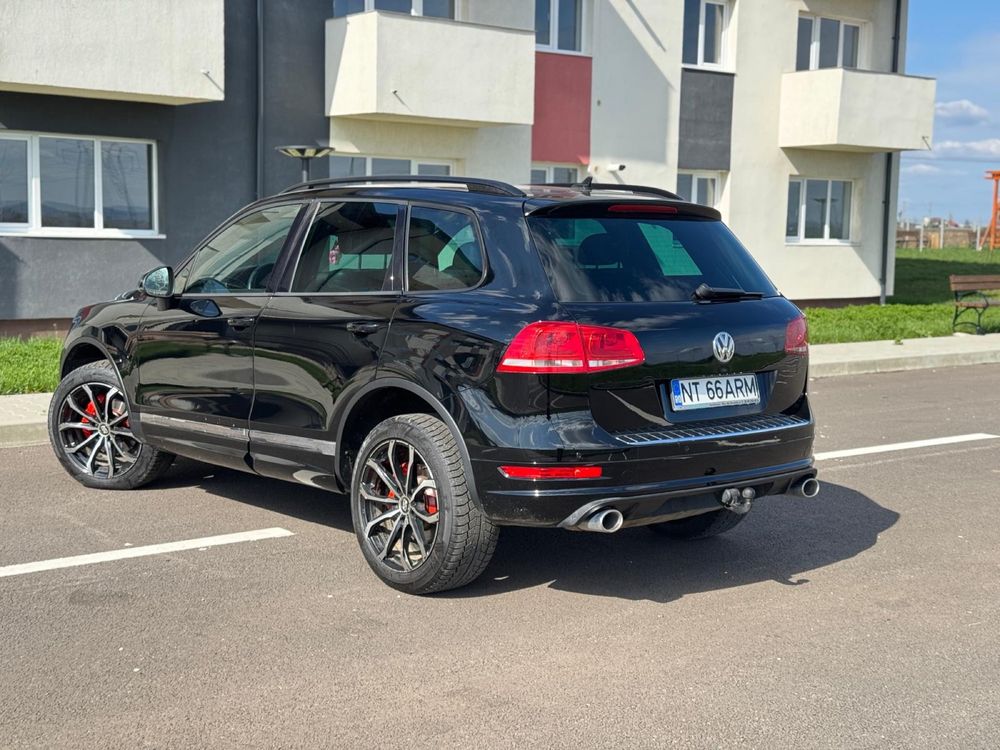 Volkswagen Touareg R-line 3.0 TDI CASA 245 cai Euro 5 2012 4x4 Automat
