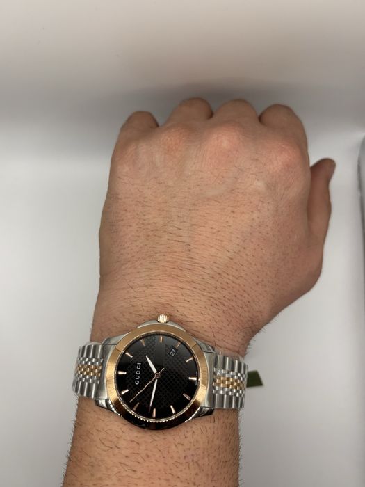 Нов мъжки часовник Gucci G-Timeless