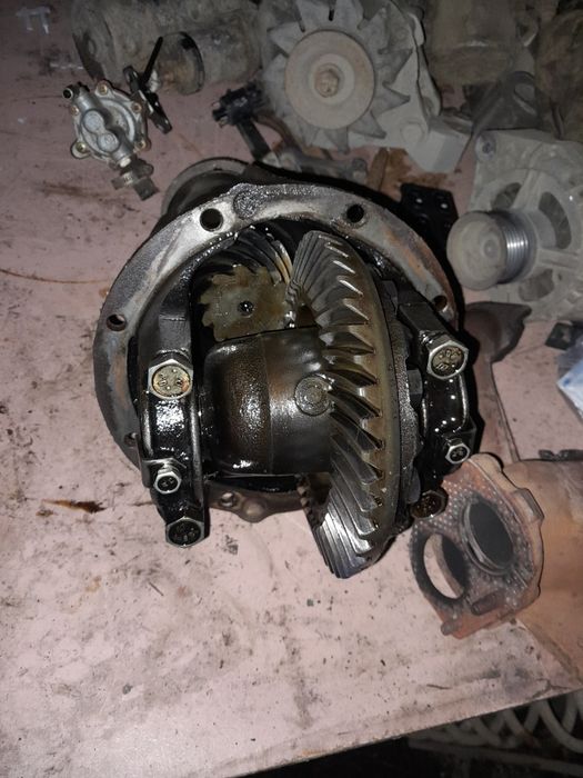 Продам редуктор ваз 2106.