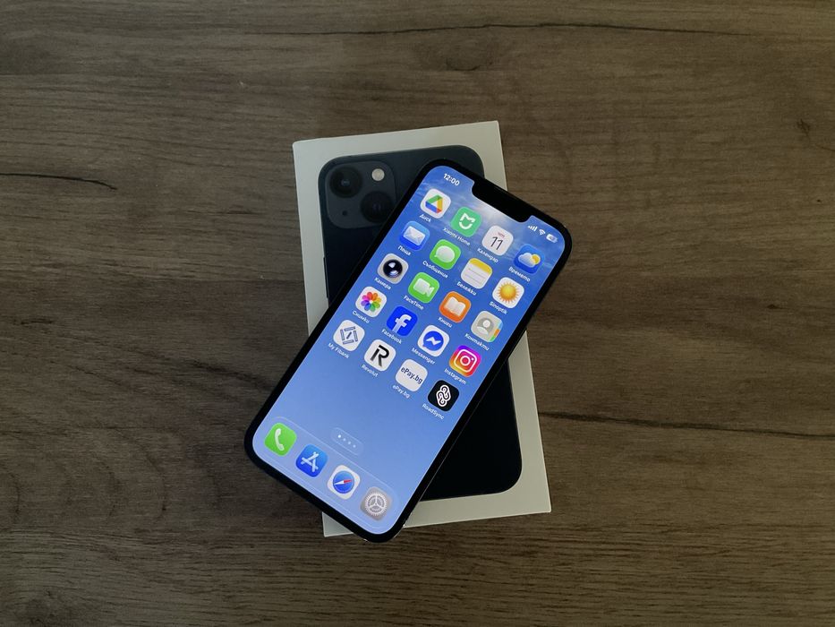 IPhone 13 128GB чист iCloud