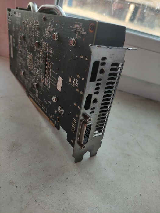 Продам видеокарту asus rx580/2048 sp