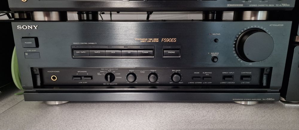 Amplificator Sony TA-F590 ES cu telecomanda