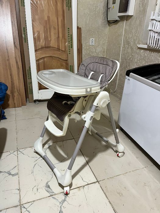Продаётся стульчик для кормления