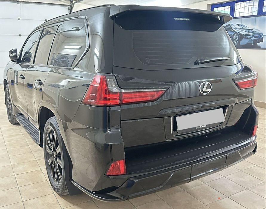 Lexus LX570 Qora 2018 Srochna sotiladi!!