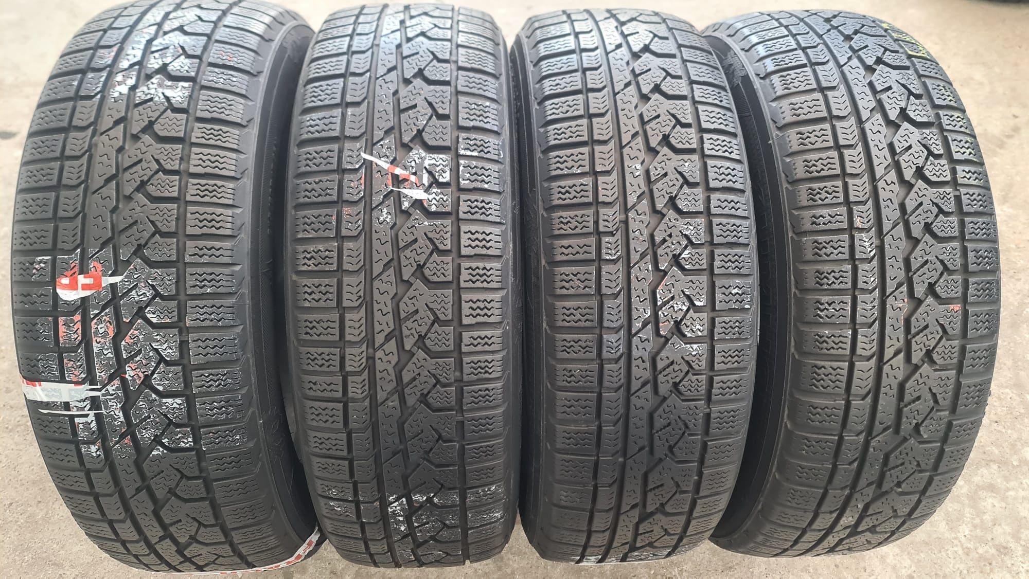 215 60 17 Kumho 4 anvelope iarna