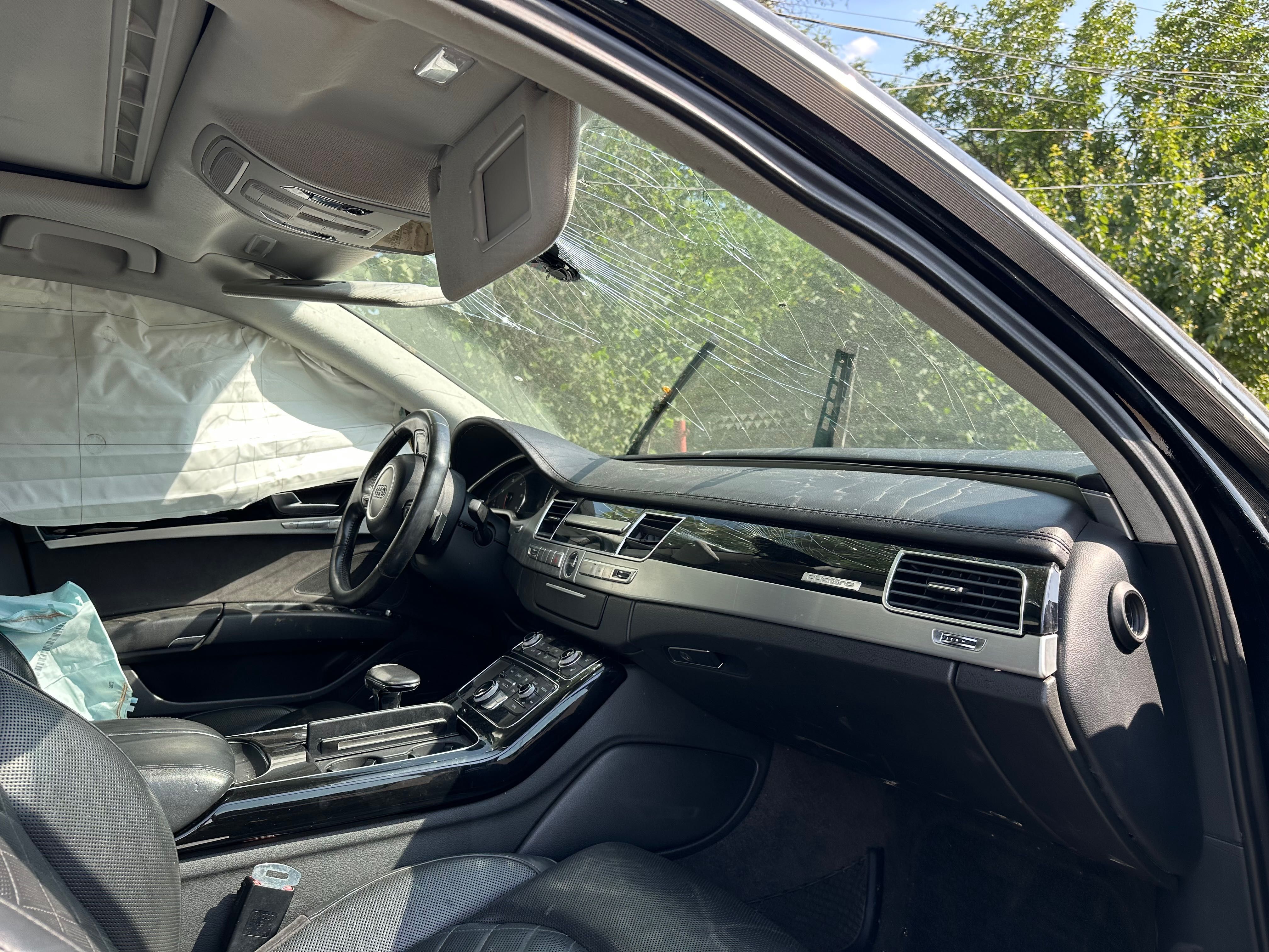 Dezmembrez Audi a8 4h 2012 3.0 diesel