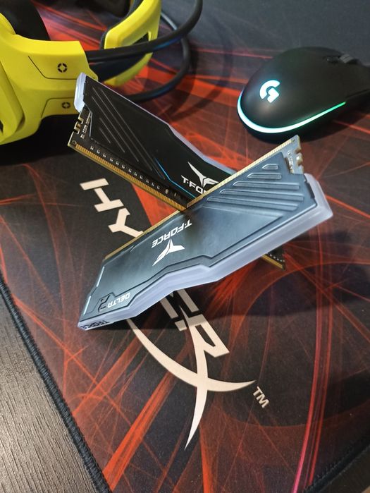 Оперативная память T-Force Delta R 16GB (2x8GB) DDR4 2666MHz