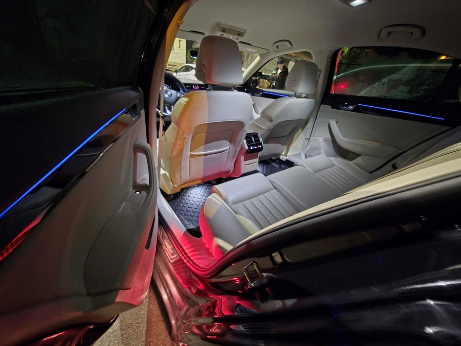 Skoda Superb Laurin&Klement 2.0 TDI 2019 DSG Impecabila carte service!