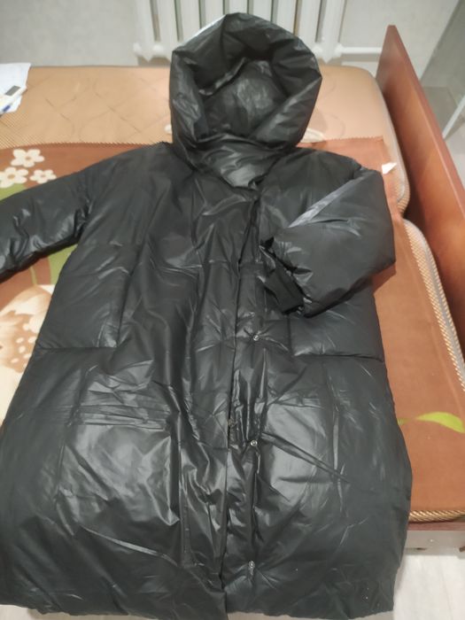 Продам зимние куртки.. короткие и удлиненные..