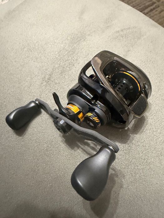 Макара за риболов мултипликатор westin w6 201