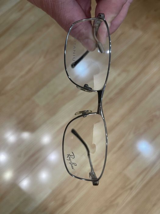 Елегантни хромирани правоъгълни рамки за очила RAY BAN