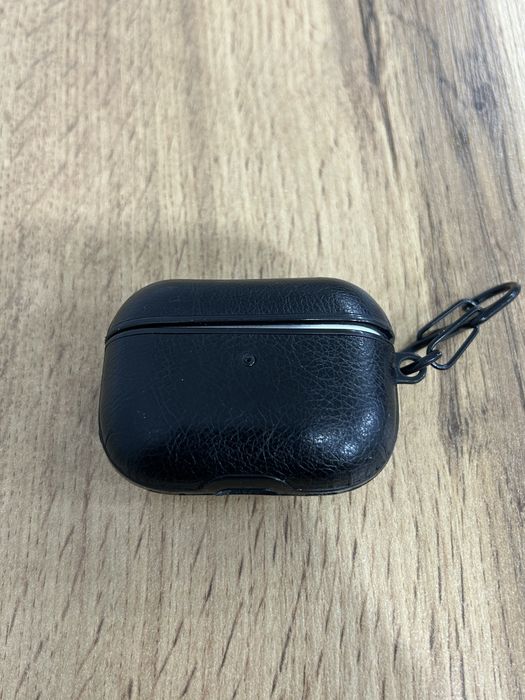 Apple AirPods Pro 2 — оригинал, отличное состояние(гарантия 1 год)