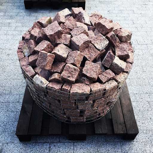 Гранитная брусчатка. Гранит Курты