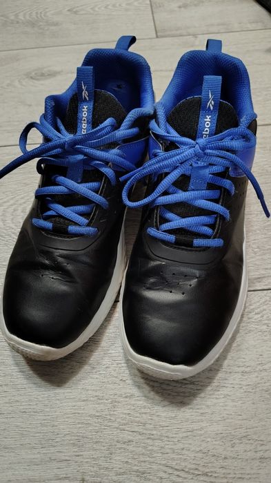 Adidași mărimea 36