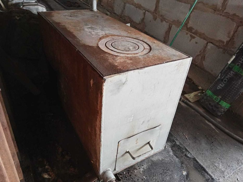 Продам паровой котёл и радиаторы отопления