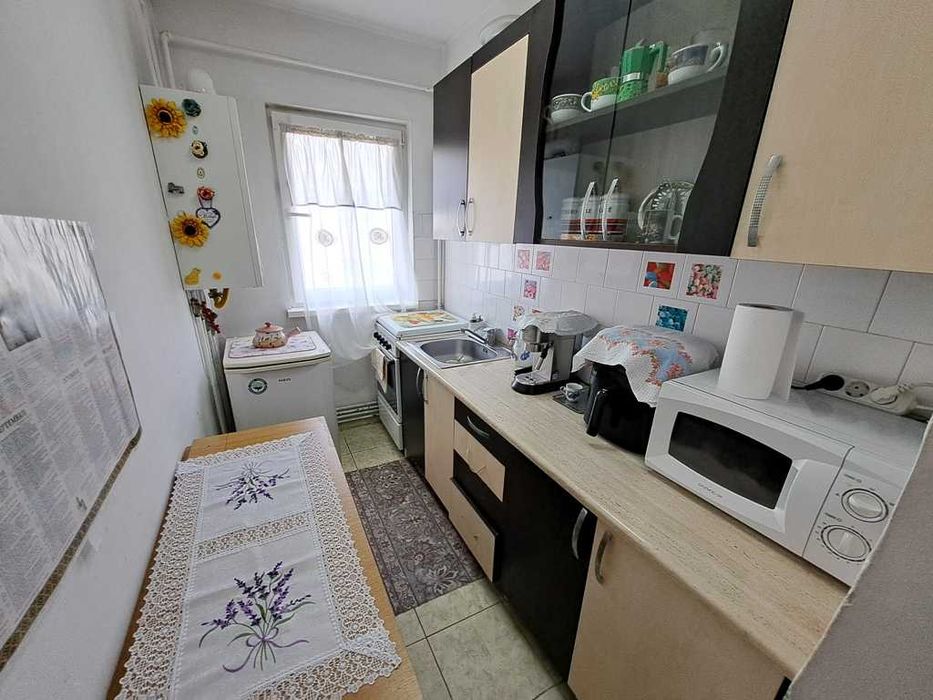 Vand apartament 2 camere, Tg. Mures, zona 7 Noiembrie