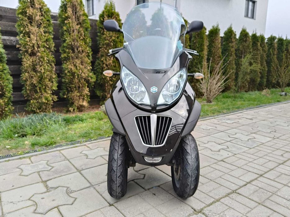 Piagio MP3 300 cc