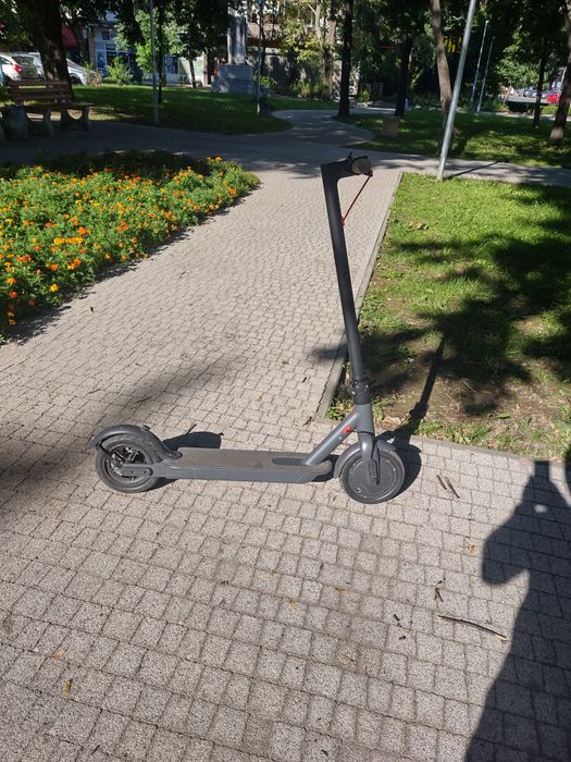 Xiaomi m365 Ел скутер 350w 30km/h