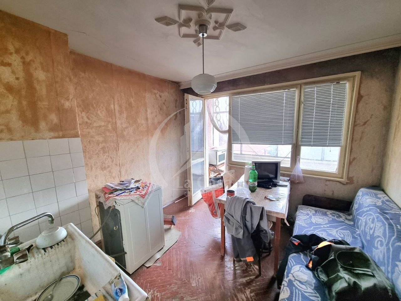 Продава се Двустаен апартамент в Видин, Химик - 63 кв.м за 526 €/кв.м - Снимка #2