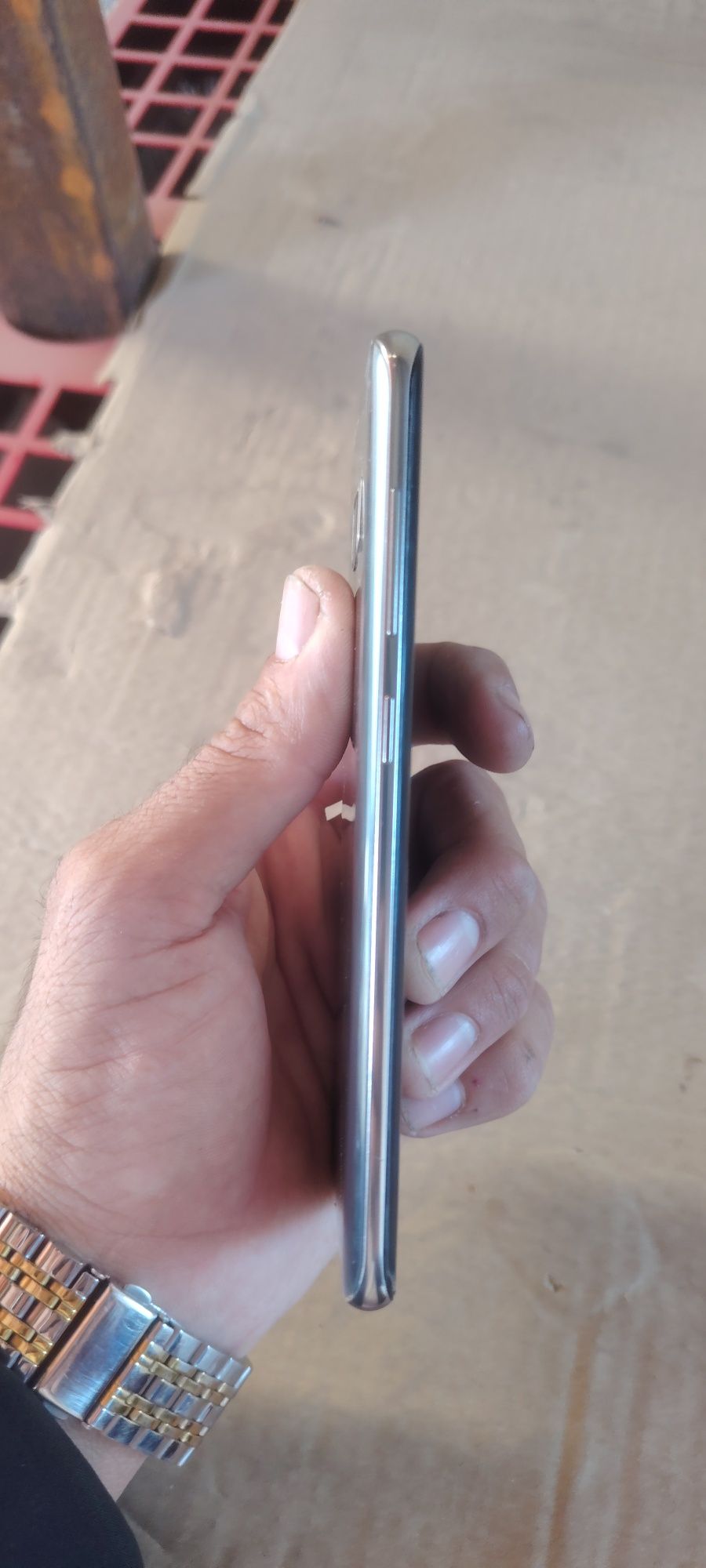 Samsung S8 sotiladi